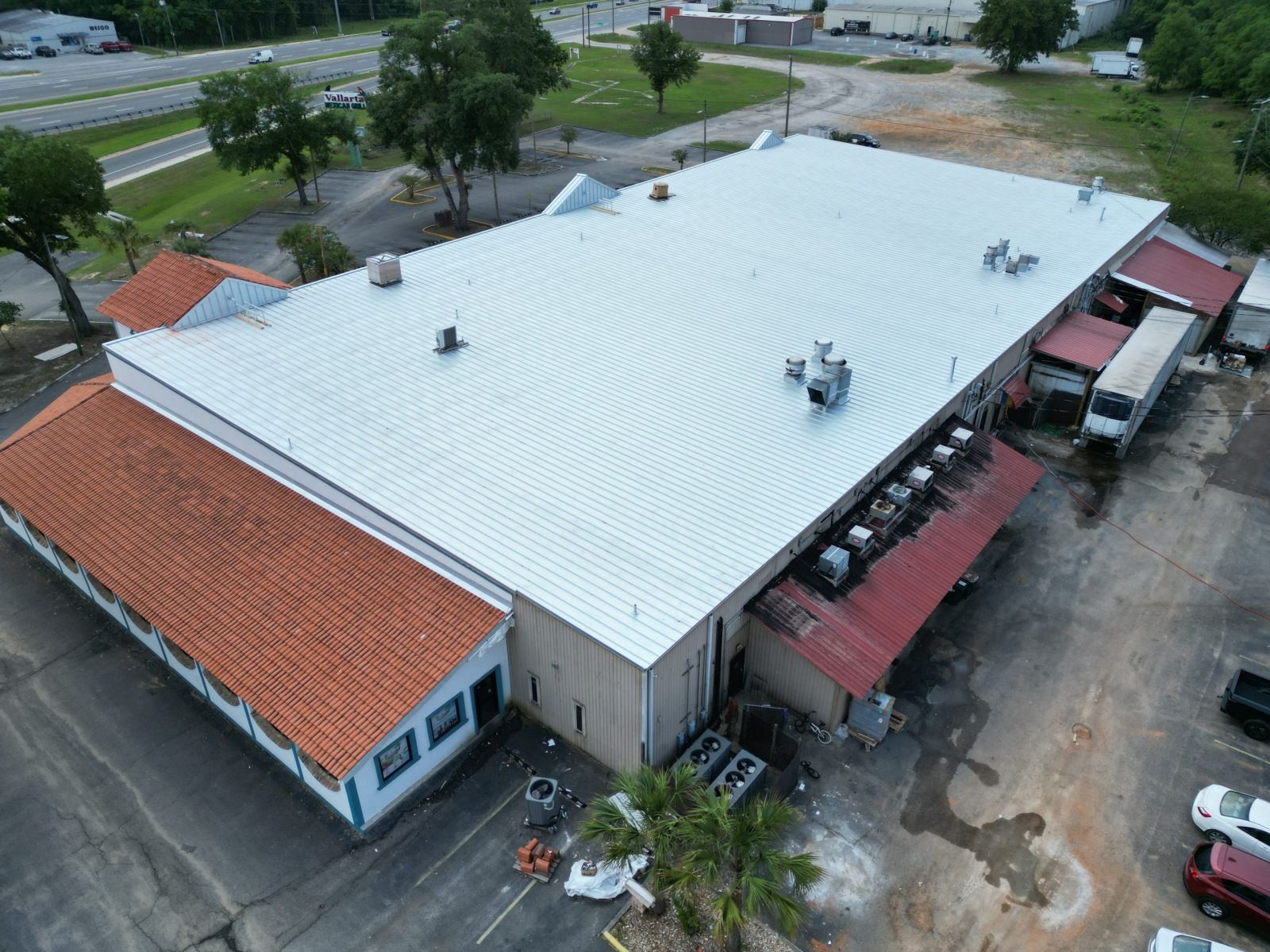 Commercial roofing in the Houston area